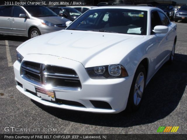 2011 Dodge Charger SE in Bright White