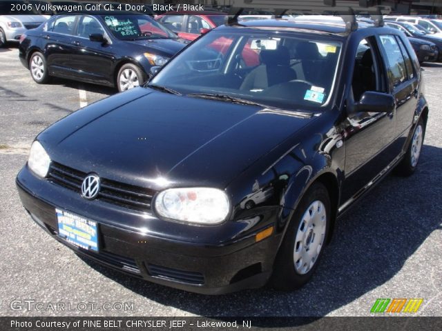 2006 Volkswagen Golf GL 4 Door in Black