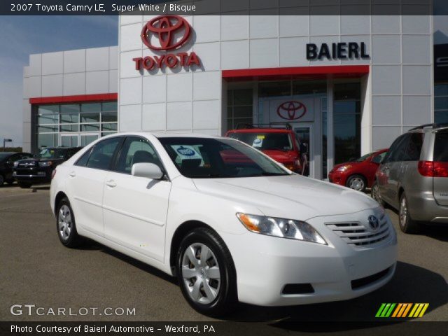 2007 Toyota Camry LE in Super White