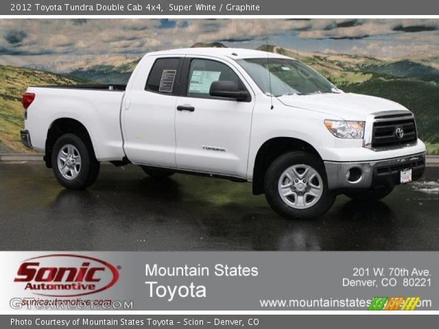 2012 Toyota Tundra Double Cab 4x4 in Super White