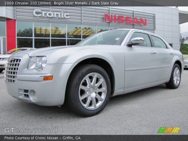 2009 Chrysler 300 Limited in Bright Silver Metallic