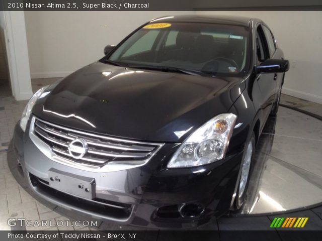 2010 Nissan Altima 2.5 in Super Black