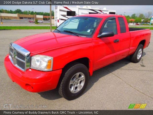 2006 Dodge Dakota SLT Club Cab in Flame Red