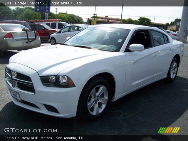 2011 Dodge Charger SE in Bright White