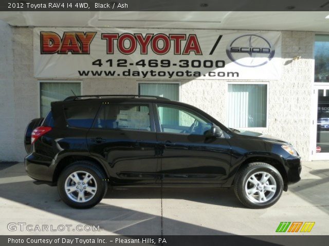 2012 Toyota RAV4 I4 4WD in Black
