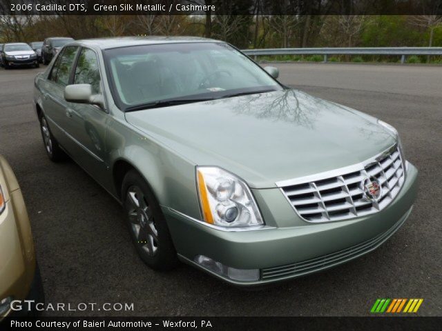 2006 Cadillac DTS  in Green Silk Metallic
