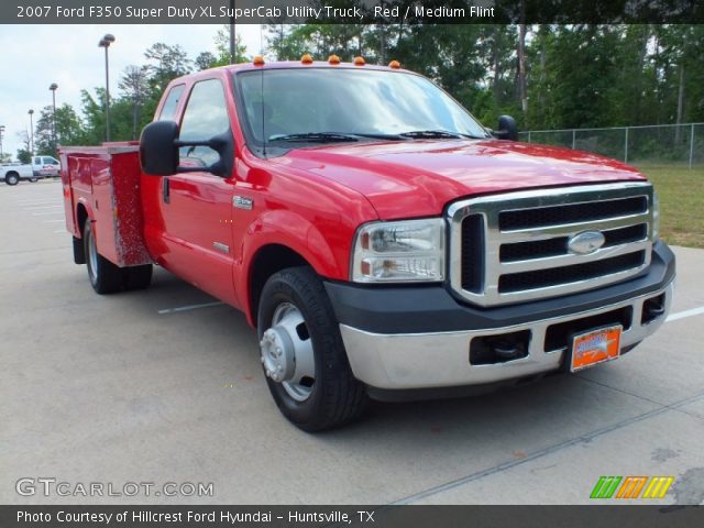2007 Ford F350 Super Duty XL SuperCab Utility Truck in Red