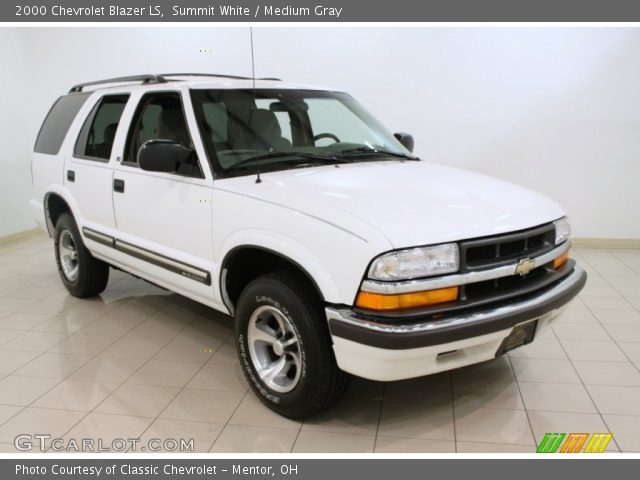 2000 Chevrolet Blazer LS in Summit White