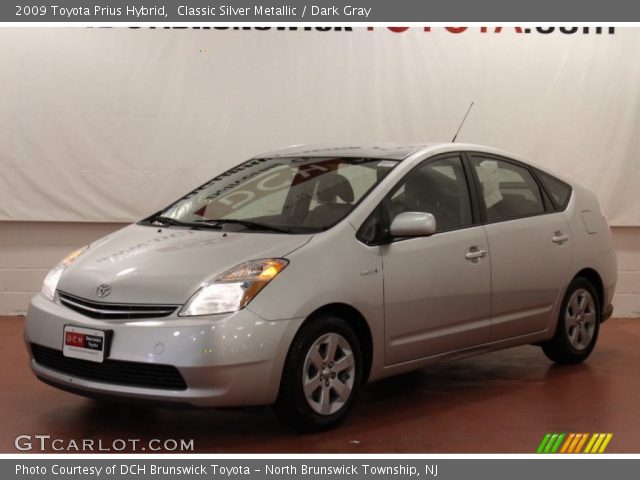 2009 Toyota Prius Hybrid in Classic Silver Metallic