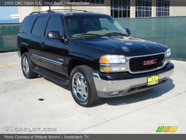 2003 GMC Yukon SLE in Onyx Black