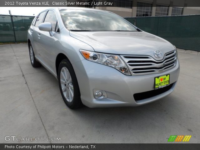 2012 Toyota Venza XLE in Classic Silver Metallic
