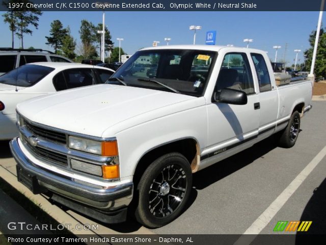 1997 Chevrolet C/K C1500 Cheyenne Extended Cab in Olympic White