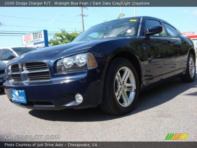2006 Dodge Charger R/T in Midnight Blue Pearl