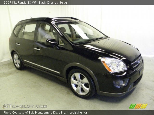 2007 Kia Rondo EX V6 in Black Cherry