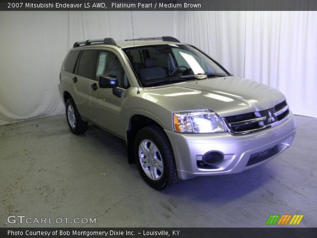 2007 Mitsubishi Endeavor LS AWD in Platinum Pearl