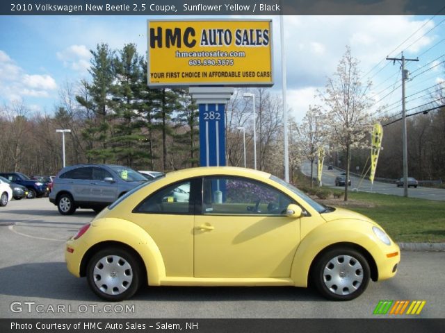 2010 Volkswagen New Beetle 2.5 Coupe in Sunflower Yellow