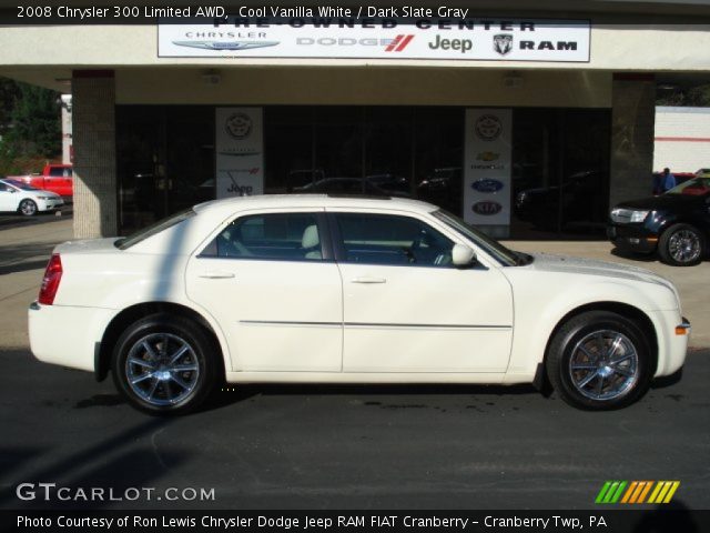 2008 Chrysler 300 Limited AWD in Cool Vanilla White