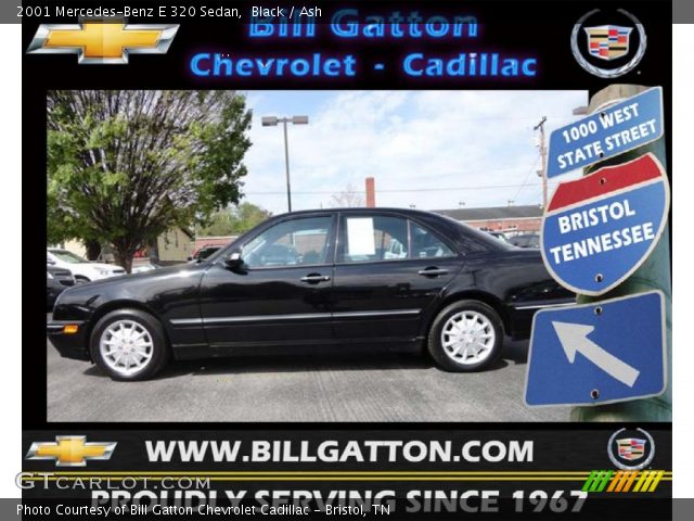 2001 Mercedes-Benz E 320 Sedan in Black