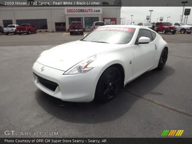 Nissan 370z white