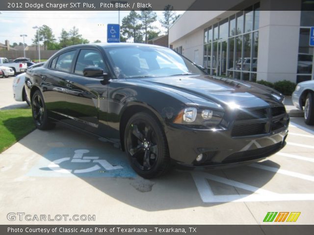 2012 Dodge Charger SXT Plus in Pitch Black