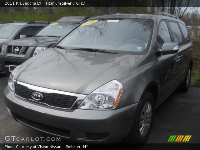2011 Kia Sedona LX in Titanium Silver