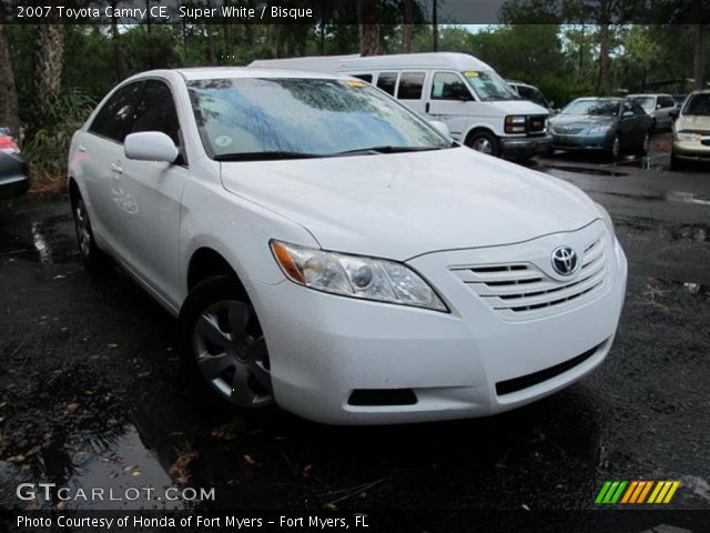 2007 Toyota Camry CE in Super White