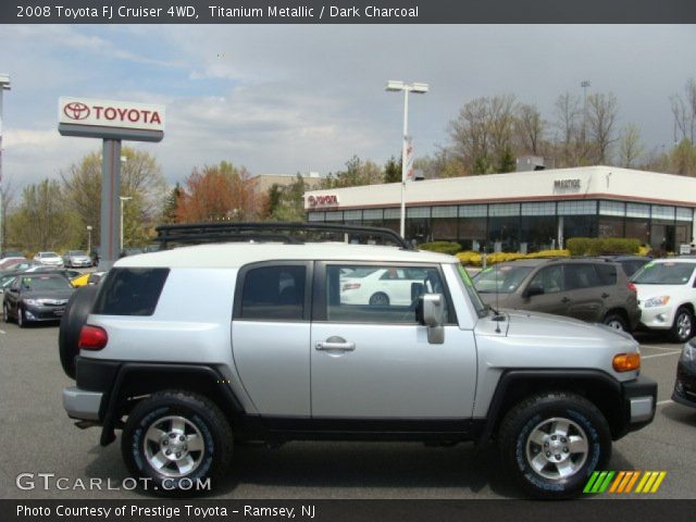 2008 Toyota FJ Cruiser 4WD in Titanium Metallic