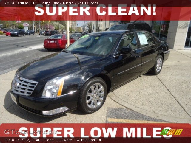 2009 Cadillac DTS Luxury in Black Raven