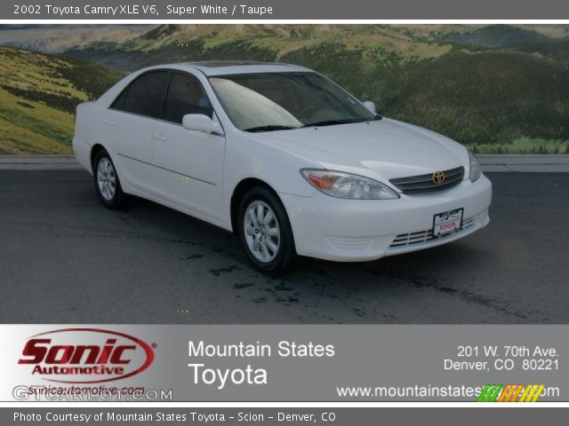 2002 Toyota Camry XLE V6 in Super White