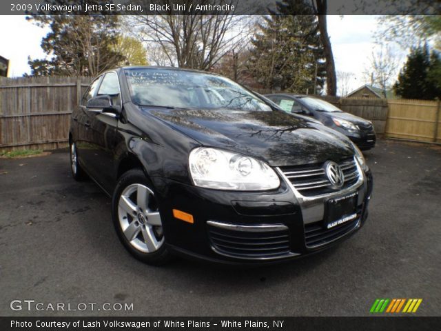 2009 Volkswagen Jetta SE Sedan in Black Uni