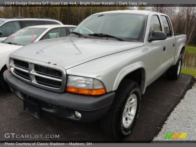 2004 Dodge Dakota SXT Quad Cab 4x4 in Bright Silver Metallic