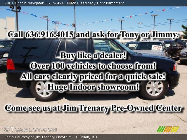 2004 Lincoln Navigator Luxury 4x4 in Black Clearcoat