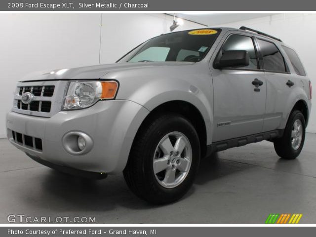 2008 Ford Escape XLT in Silver Metallic