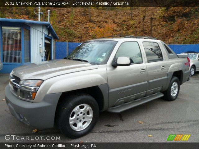 2002 Chevrolet Avalanche Z71 4x4 in Light Pewter Metallic