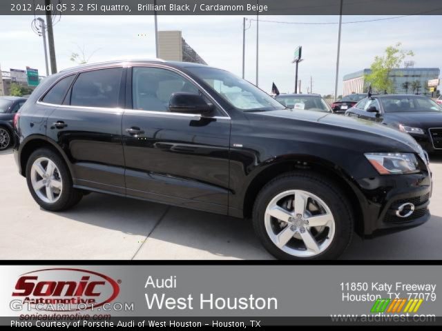 2012 Audi Q5 3.2 FSI quattro in Brilliant Black