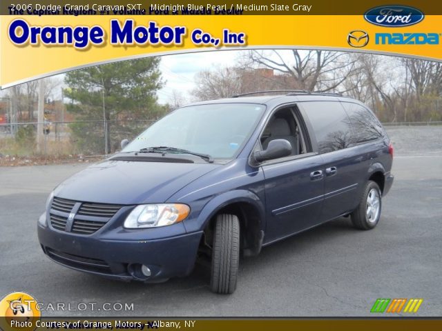 2006 Dodge Grand Caravan SXT in Midnight Blue Pearl