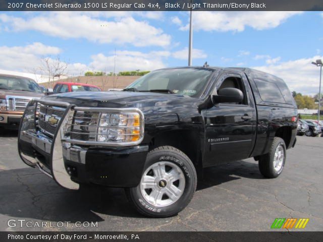 2007 Chevrolet Silverado 1500 LS Regular Cab 4x4 in Black