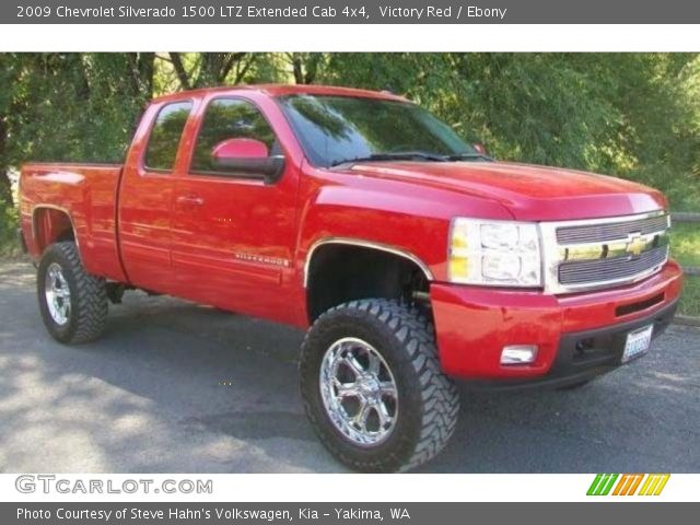 2009 Chevrolet Silverado 1500 LTZ Extended Cab 4x4 in Victory Red