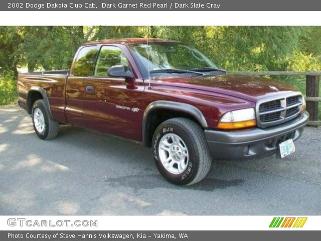 2002 Dodge Dakota Club Cab in Dark Garnet Red Pearl
