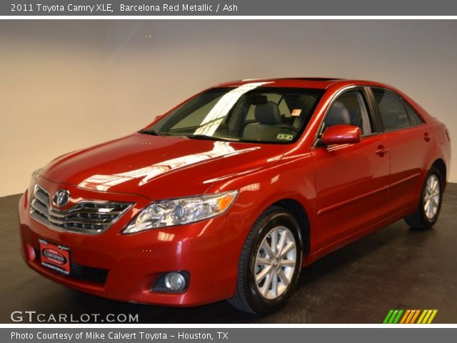2011 Toyota Camry XLE in Barcelona Red Metallic