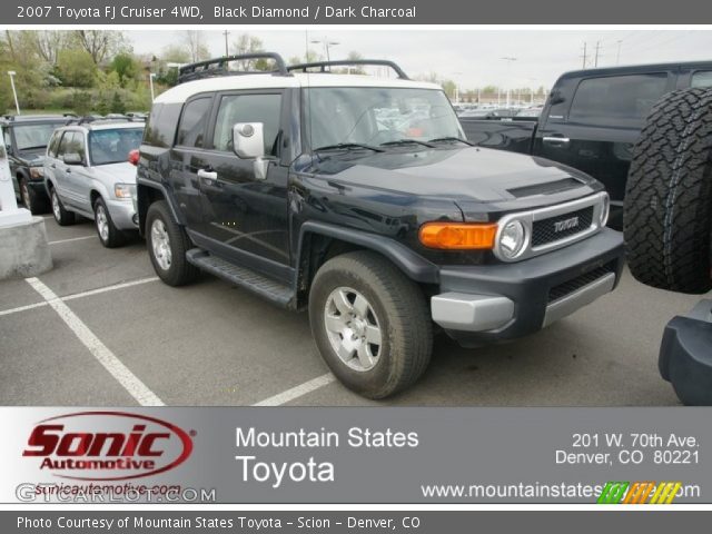 2007 Toyota FJ Cruiser 4WD in Black Diamond