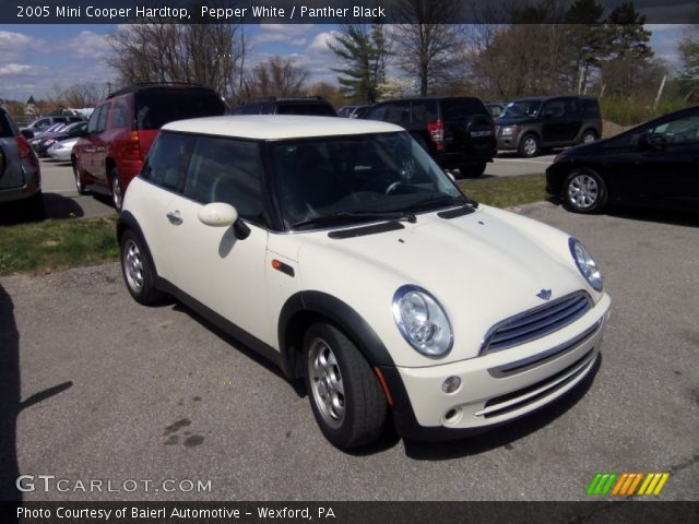 2005 Mini Cooper Hardtop in Pepper White