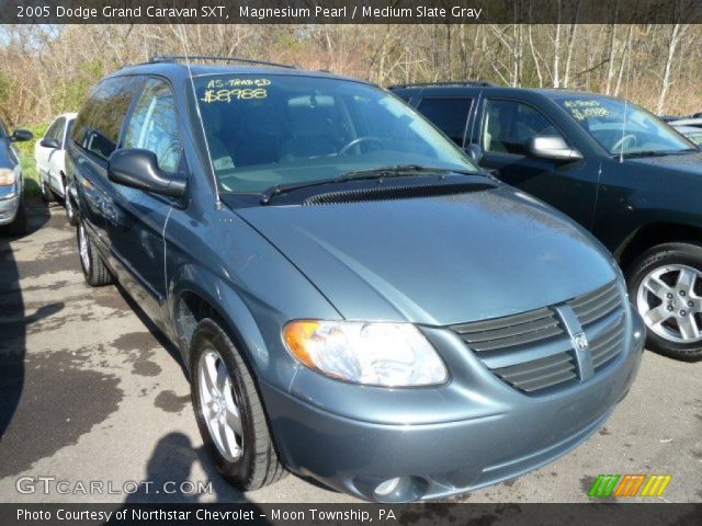 2005 Dodge Grand Caravan SXT in Magnesium Pearl