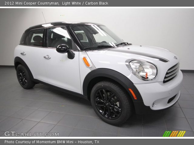 2012 Mini Cooper Countryman in Light White