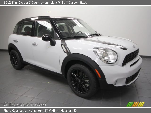 2012 Mini Cooper S Countryman in Light White