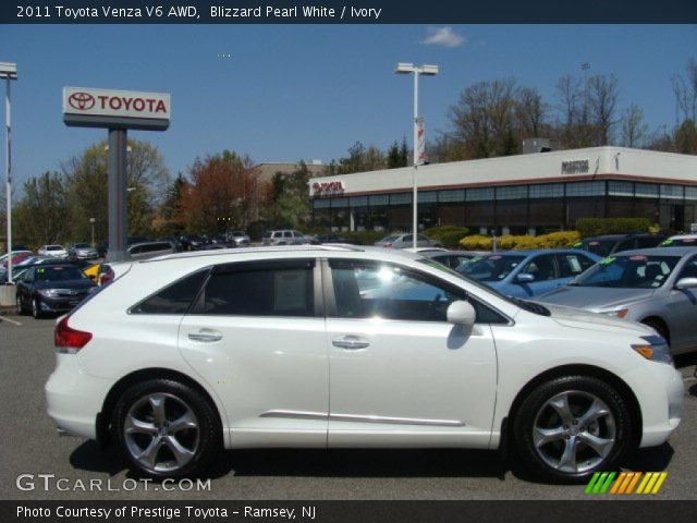 2011 Toyota Venza V6 AWD in Blizzard Pearl White