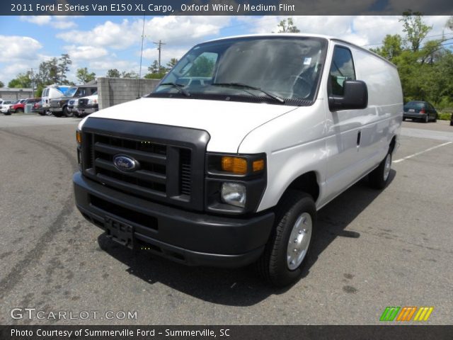 2011 Ford E Series Van E150 XL Cargo in Oxford White