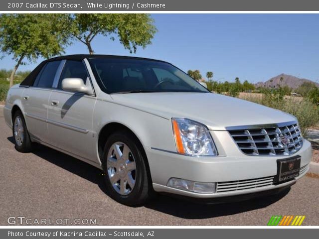 2007 Cadillac DTS Sedan in White Lightning