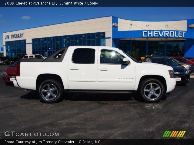 2009 Chevrolet Avalanche LT in Summit White
