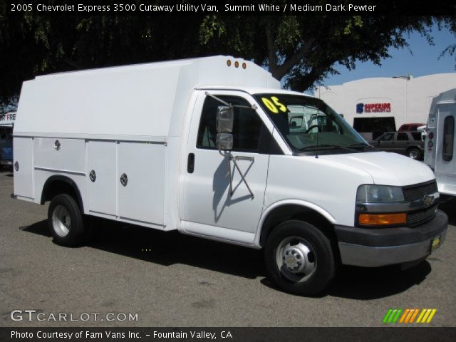 2005 Chevrolet Express 3500 Cutaway Utility Van in Summit White